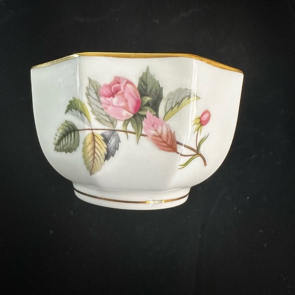 Dinnerware